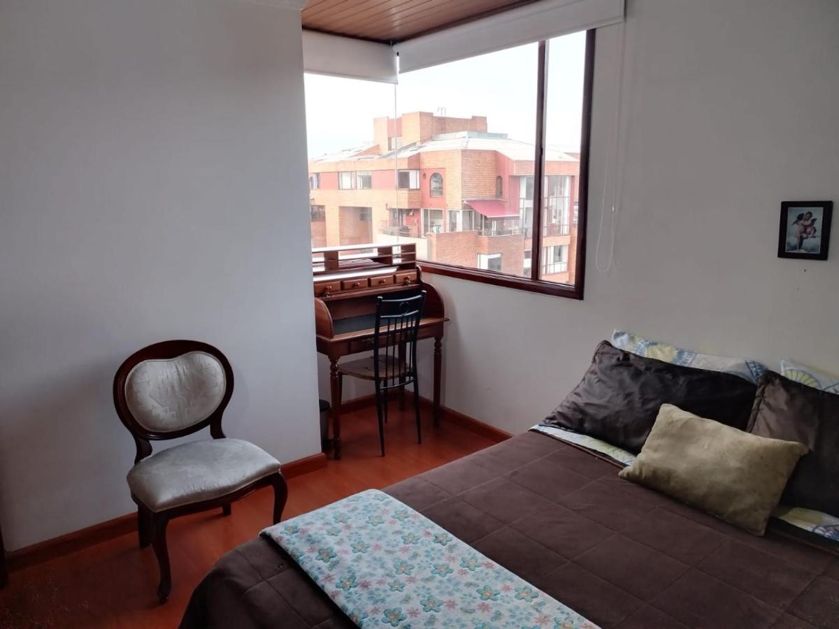 Habitaciones En Un Alojamiento -Anfitrion - Elias Di Caprio Bogotá Extérieur photo